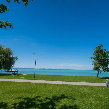 Myflat Wave Estrellita Siófok